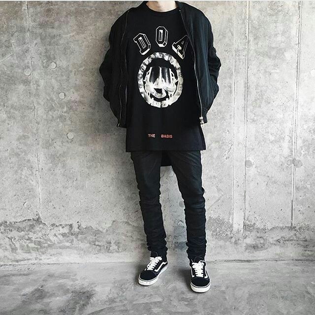 What are some of the most well-known Japanese streetwear outfits?