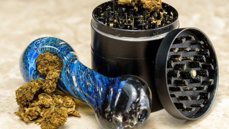 Exploring the Pipe Portal to Find the Best Weed Pipes Online